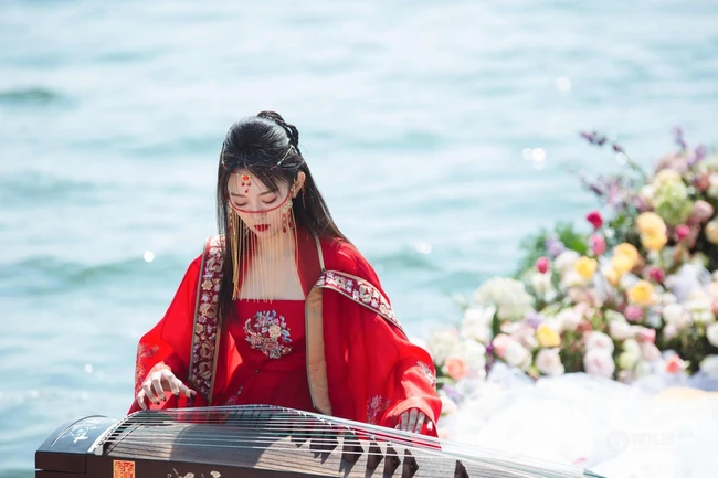 真人秀节目《婚前21天》李嘉铭，刘泳希两人结婚婚礼图片