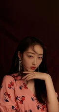 蒋梦婕气质温柔粉色水果裙写真图片