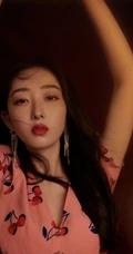 蒋梦婕气质温柔粉色水果裙写真图片