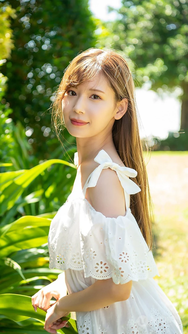 明里紬图片，明里紬小碎花裙清新手机壁纸图片
