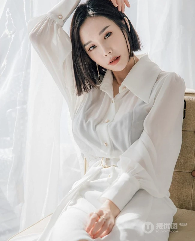 知性女生短发图片，女生2020最新款短发齐肩发型甜美图片 第4张