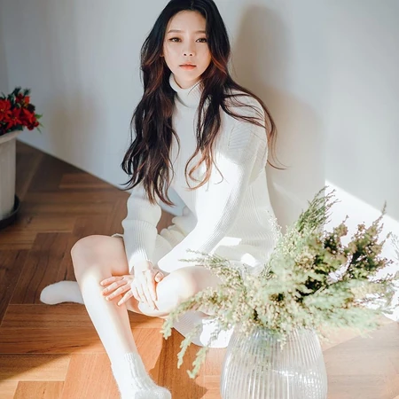 2020最洋气的减龄发型，长发波浪卷发型女生图片欣赏