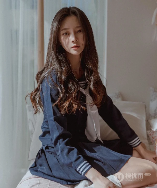 2020最洋气的减龄发型，长发波浪卷发型女生图片欣赏 第13张