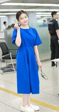 李兰迪变成微胖圆脸气质女生可爱街拍图片