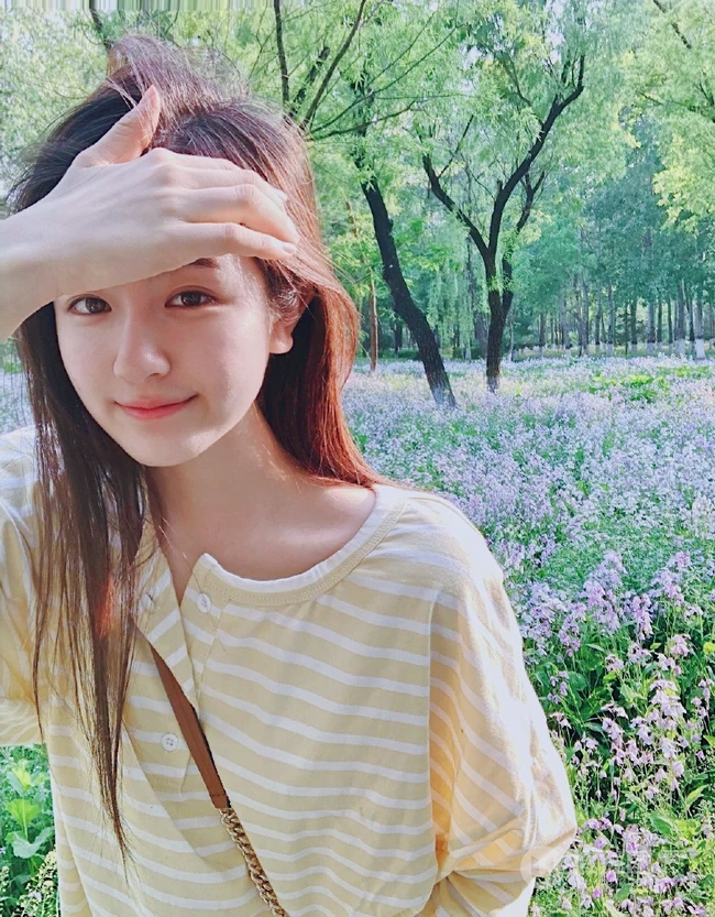 李兰迪小树林清新唯美照片