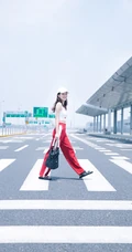 郑合惠子运动背心长裤街拍写真图片