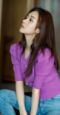郑合惠子甜美侧颜动人写真图片
