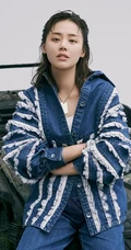 女生马思纯瑞丽伊人风尚5月号131杂志图片，湿发发型展个性时尚