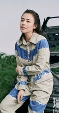女生马思纯瑞丽伊人风尚5月号131杂志图片，湿发发型展个性时尚