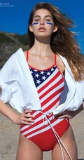 阿根廷女生超模Camila Morrone绝世气质泳装系列写真图片集