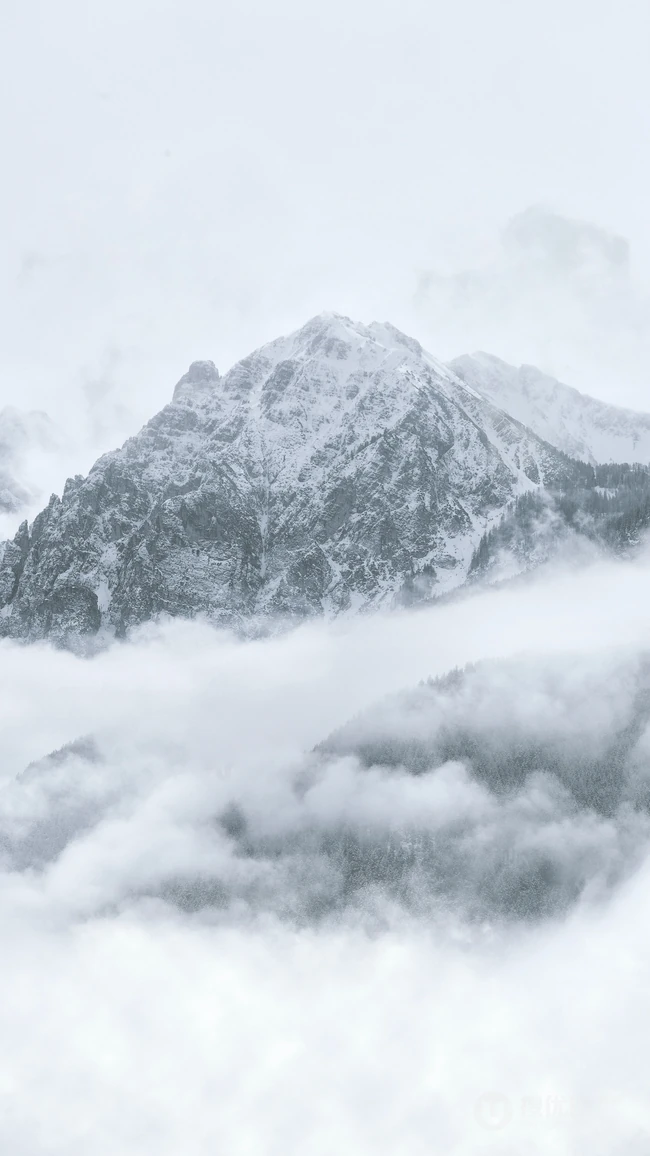 奇妙无比的大自然高山云海唯美风景壁纸