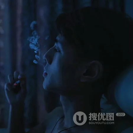 狂拽吊炸天的高逼格吸烟男生帅气头像图片，失恋男生头像图片
