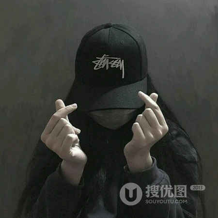 带鸭舌帽的高冷小姐姐头像，潮流嘻哈女生头像图片推荐
