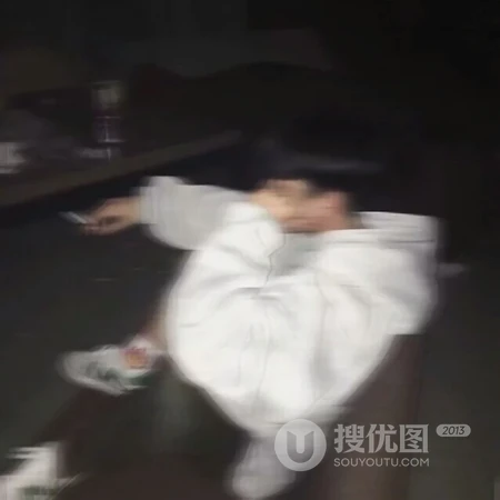不拽怎么是年轻人，时尚帅哥拽拽的自拍真人头像图片