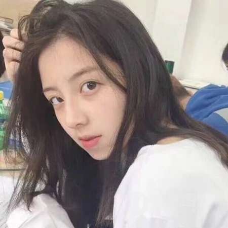 不爱也罢，反正我已经习惯了，长发个性的少女微信头像5月11日更新推荐