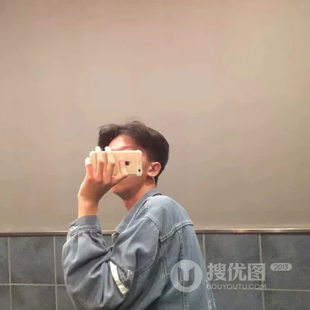 就是爱酷，时尚小哥哥自拍高冷微信头像