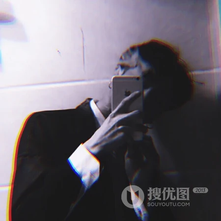 就是爱酷，时尚小哥哥自拍高冷微信头像
