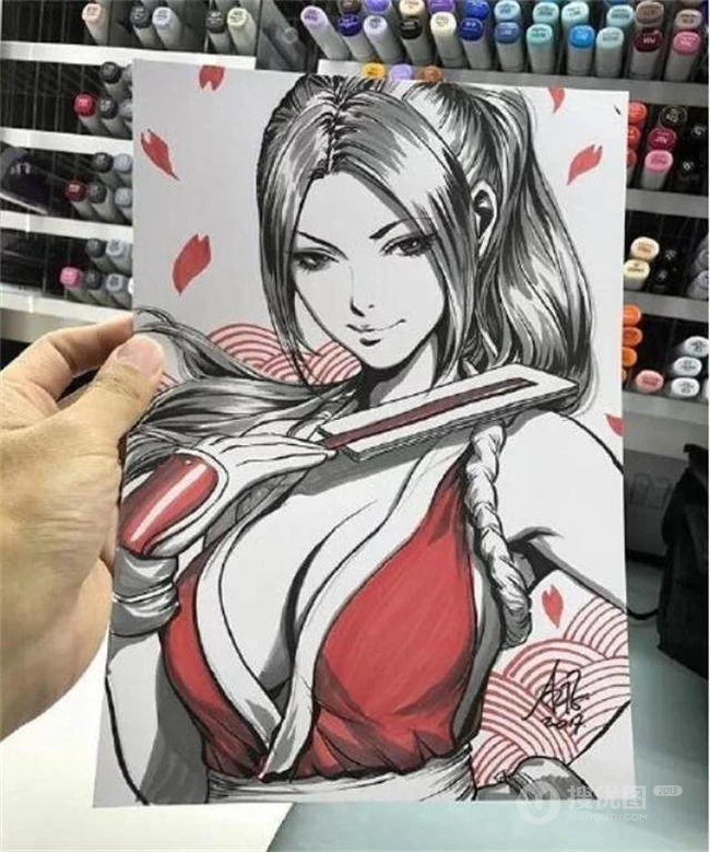 漫画大师笔下马克笔手绘图片，一些经典的动漫漫画女性人物