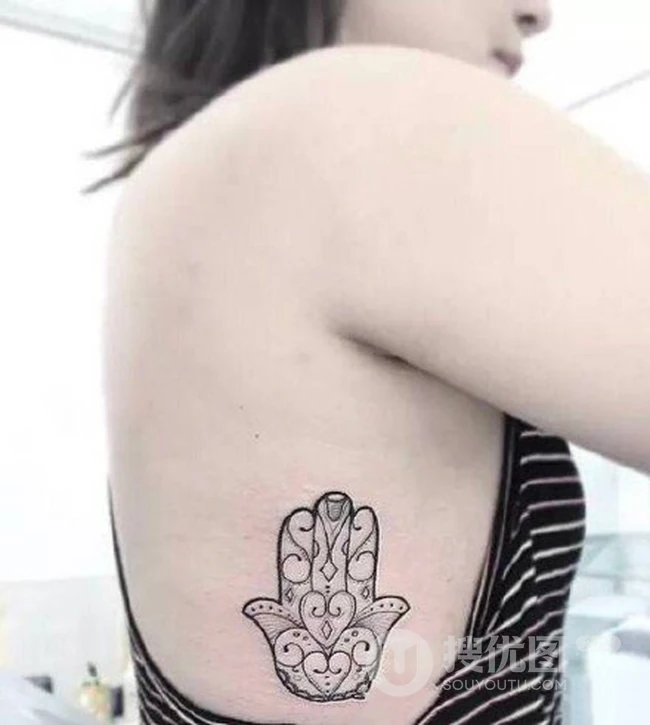 女性身体各部位法蒂玛之手纹身图案图片作品 第3张