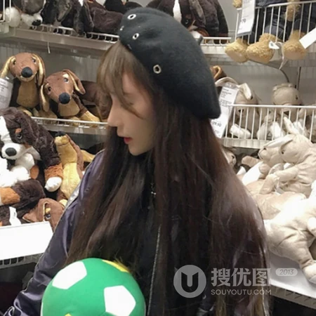 瘦瘦的长发时尚小姐姐街拍微信头像图片