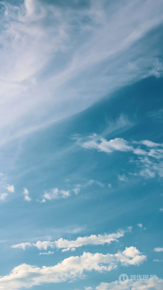 飞机划过的天空，恶劣天气云层高清摄影风景手机壁纸