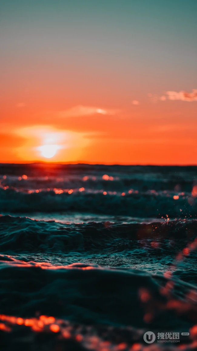 就要落入海面红彤彤的夕阳的唯美手机壁纸强烈推荐，简直太美了！