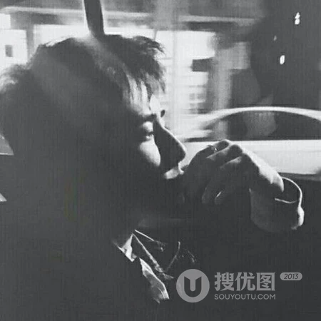 时尚酷酷的帅气男生街拍，自拍等微信头像