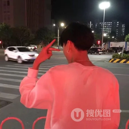 时尚酷酷的帅气男生街拍，自拍等微信头像