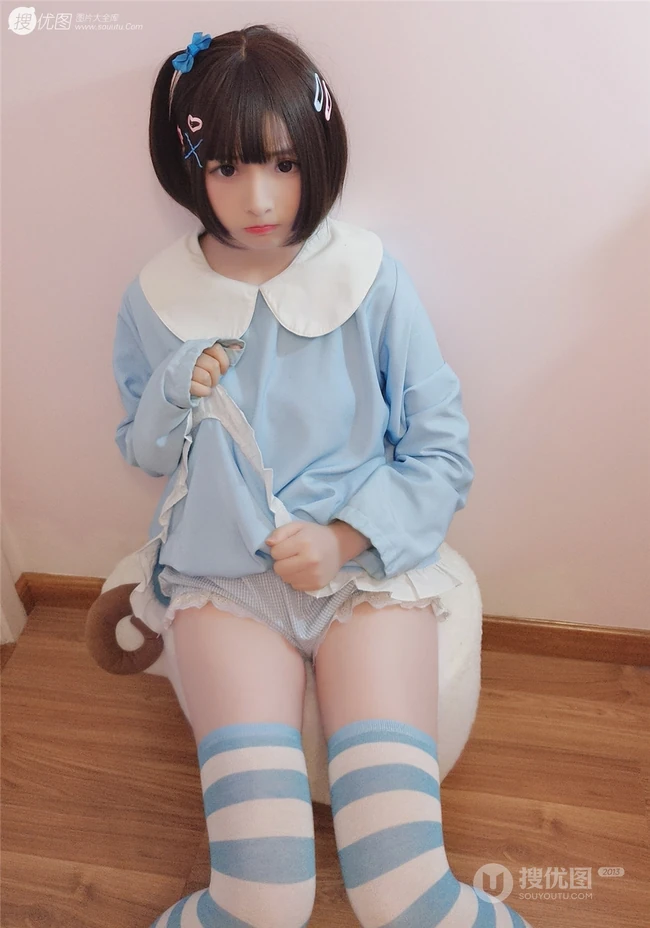 齐刘海短发网红COS女生萌妹古川很甜很撩翘屁股可爱写真图片