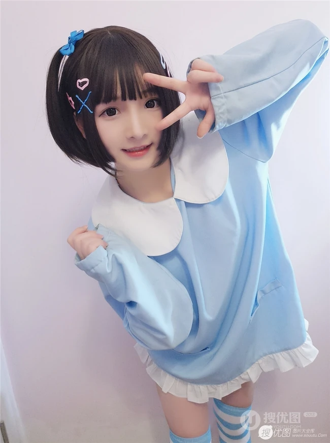 齐刘海短发网红COS女生萌妹古川很甜很撩翘屁股可爱写真图片