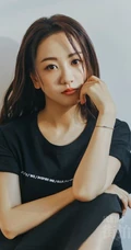 杨蓉气质时髦连衣裙套装杂志写真图片
