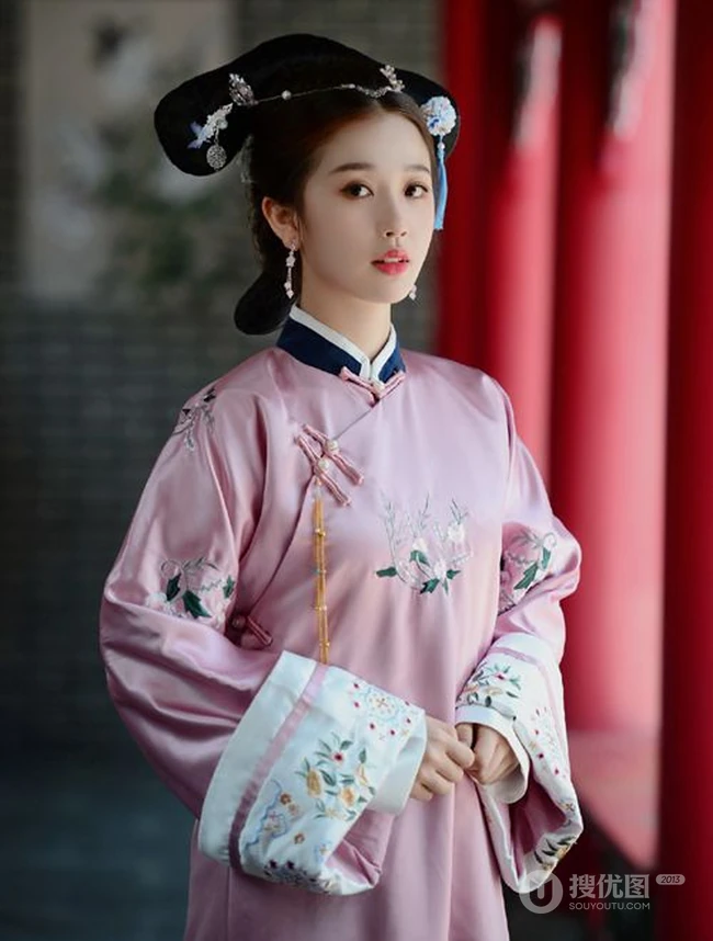 虞书欣《青春有你2》训练生古装造型温婉可人写真图片