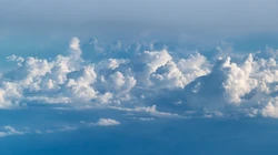 高清天空的云层唯美风景桌面壁纸图片