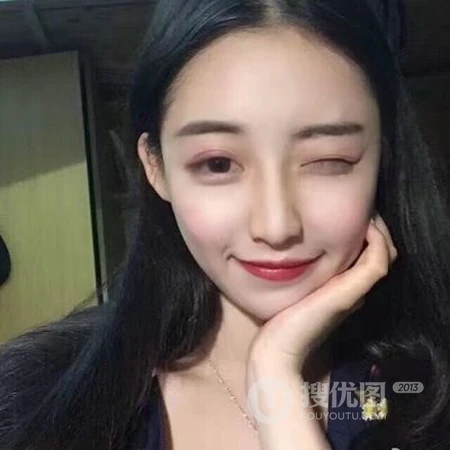 嘟嘴乖巧，少女心的真人女生头像图片