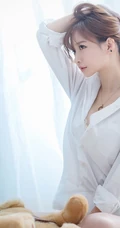 真正线条感纤细线条，香港气质女生樂宜LokYi气质自拍旅游生活照图片