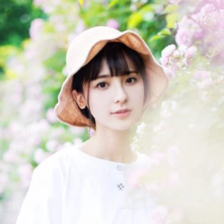 气质型女生自拍大头像，女生姐姐们换头像吧