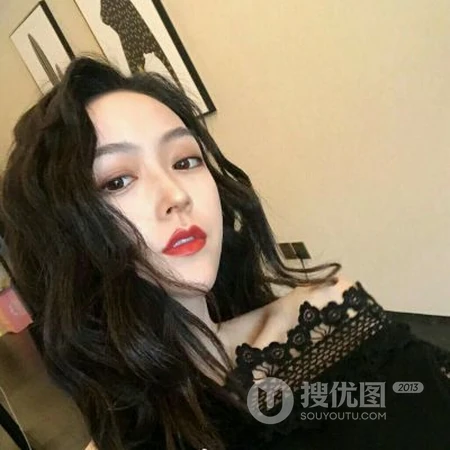 气质型女生自拍大头像，女生姐姐们换头像吧