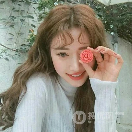 气质型女生自拍大头像，女生姐姐们换头像吧