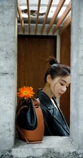 袁姗姗酷美皮衣碎花裙街拍写真图片