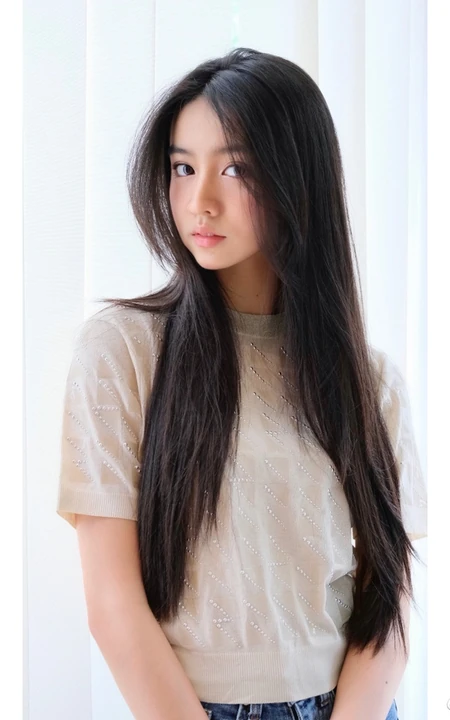 木村光希长发及腰甜美写真照片
