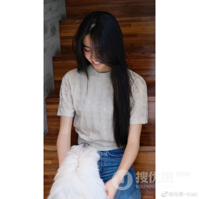 木村光希长发及腰甜美写真照片