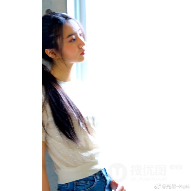 木村光希长发及腰甜美写真照片