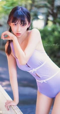 气质双马尾辫高挑女生紧身死库水穿着户外玩水管可爱写真图片