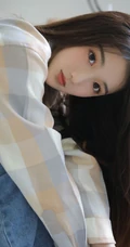 爱音乐的漂亮动人文艺系女生小姐姐清新气质动人室内写真图片