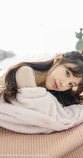 高挑苗条身材与动人气质时尚女生Lynn刘奕宁俏皮魅力室内气质图片