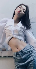 四川女演员宁心大秀纤细线条腹肌气质图片