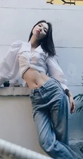 四川女演员宁心大秀纤细线条腹肌气质图片