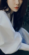 四川女演员宁心大秀纤细线条腹肌气质图片