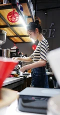 郭晓婷丸子头发型清甜可爱自拍图片