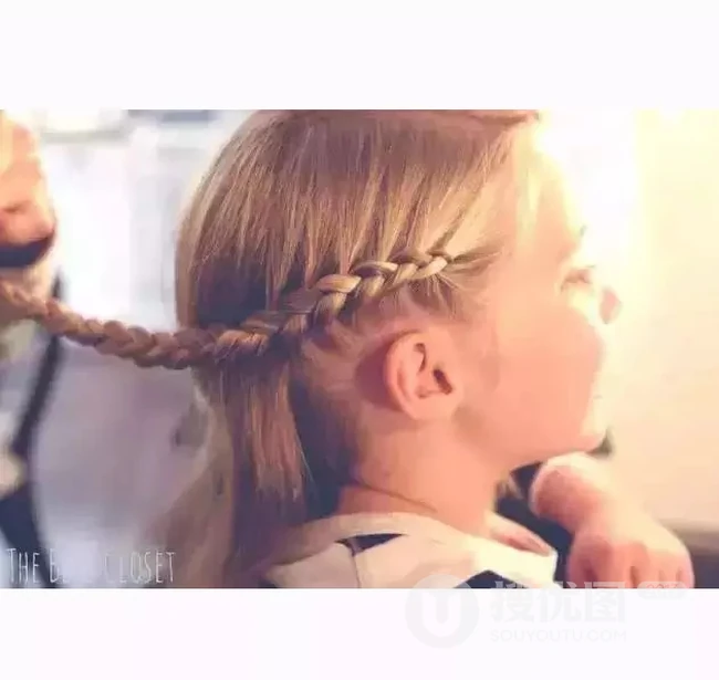 女孩漂亮的麻花辫发型，一步一步教你编出好看的小女孩发型 第4张